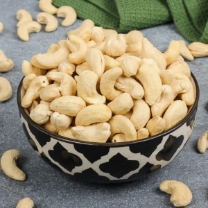 Cashew Nuts (W320 Grade)